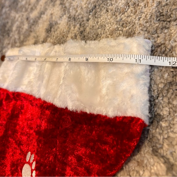 Pet Christmas scarf Red and White I do believe this is a size Medium - Picture 8 of 9